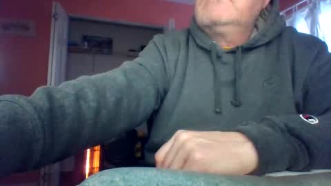 Snapshot of tomcat4848 chatting on January 18, 12:57 pm tomcat4848 online show from January 18, 12:57 pm