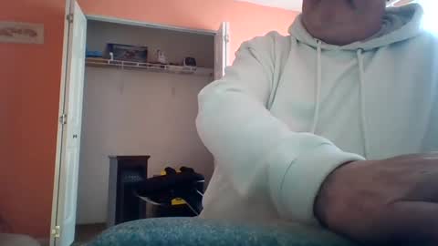 Snapshot of tomcat4848 chatting on September 27, 1:53 pm tomcat4848 online show from September 27, 1:53 pm