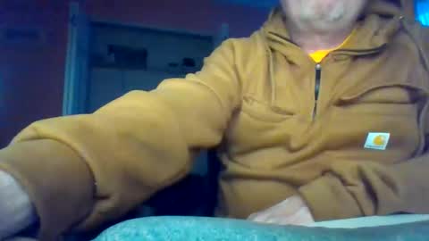 Snapshot of tomcat4848 chatting on January 5, 9:47 pm tomcat4848 online show from January 5, 9:47 pm