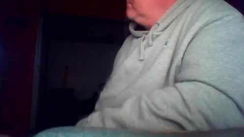 tomcat4848 online show from April 1, 2:24 am