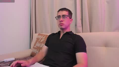 Tomas online show from February 18, 3:48 am