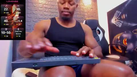 Tom Mike online show from February 4, 9:10 pm