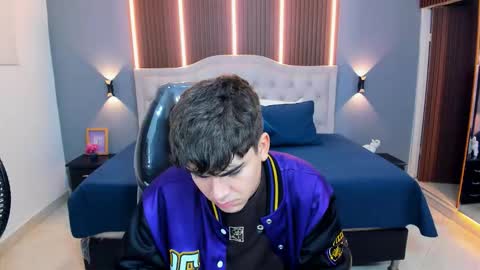 Tommy  online show from February 24, 3:29 am