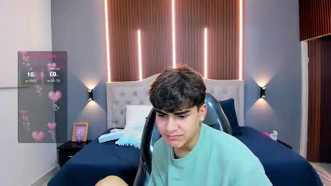 Snapshot of tommy18__ chatting on October 19, 5:01 am Tommy online show from October 19, 5:01 am