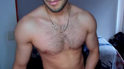 Twitter BreddTommy IG tommy bredd online show from March 9, 6:57 pm