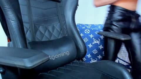 Twitter BreddTommy IG tommy bredd online show from October 2, 9:41 pm