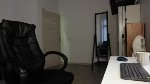  tommy burnzzz  online show from December 17, 12:56 pm