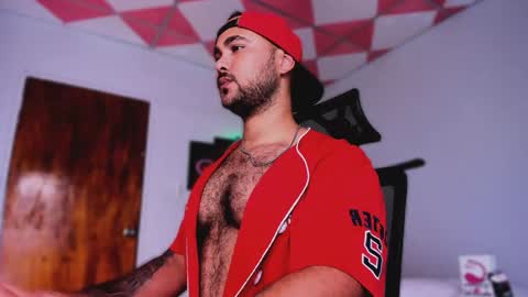 tommy_sccott online show from February 4, 4:16 am