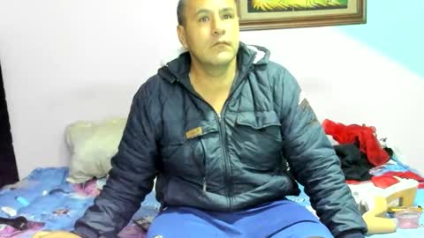 Snapshot of tommy_sex79 chatting on February 14, 11:10 am tommy sex79 online show from February 14, 11:10 am