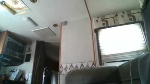 tommygunsfit online show from October 9, 7:52 pm