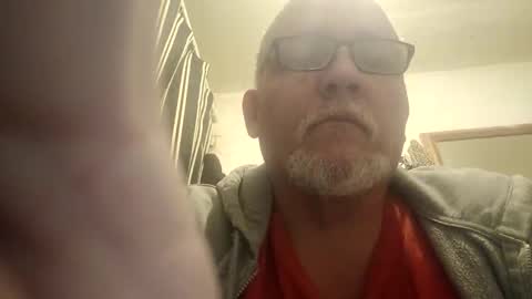 tommyleerouse23264308 online show from December 1, 12:46 am