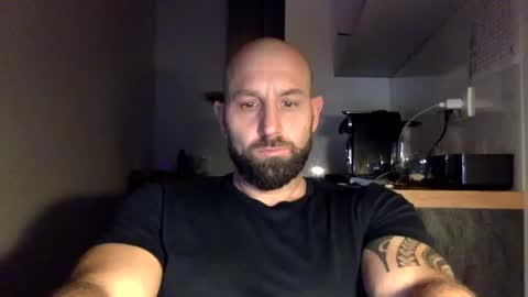 Thomas Fit online show from December 3, 10:51 pm