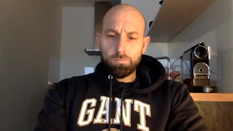 Thomas Fit online show from January 3, 7:49 am