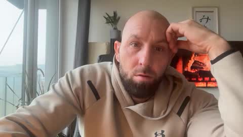 Thomas Fit online show from October 22, 6:50 am