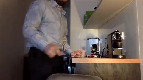 Thomas Fit online show from January 1, 7:41 am