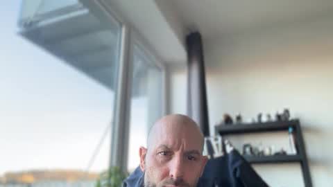 Thomas Fit online show from April 7, 5:29 am