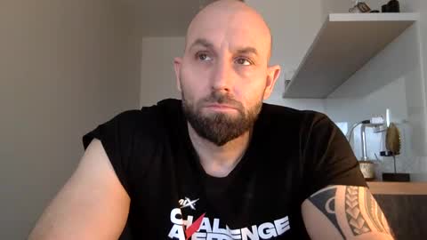 Thomas Fit online show from January 10, 8:18 am