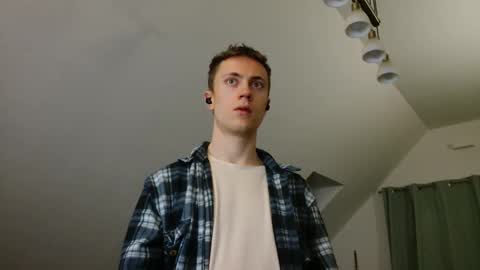 tomtimon11 online show from November 7, 5:16 pm