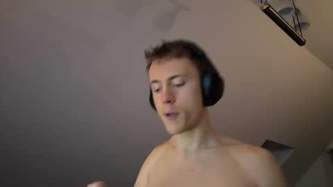 tomtimon11 online show from November 3, 4:31 pm