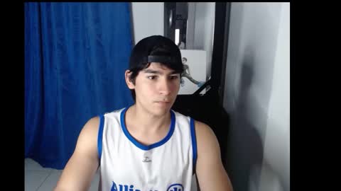 tomycute online show from February 10, 3:57 am