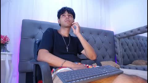 Snapshot of tonnyhawk707 chatting on October 30, 5:36 pm Tonny online show from October 30, 5:36 pm