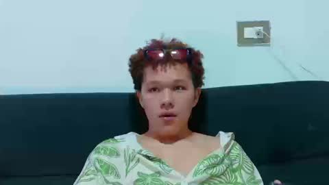 tony_menendez_ online show from March 13, 3:19 pm