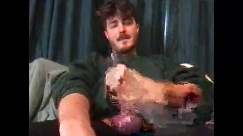 Snapshot of tonydigitt chatting on October 31, 6:22 pm tonyd online show from October 31, 6:22 pm