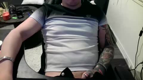 tonytrubbel online show from December 13, 9:41 pm