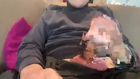 too_horny_to_chat online show from February 13, 2:09 pm