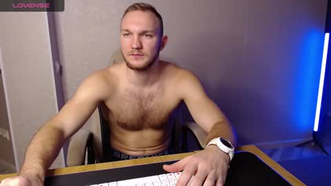 Snapshot of toress1 chatting on January 4, 2:14 pm Glebaty online show from January 4, 2:14 pm