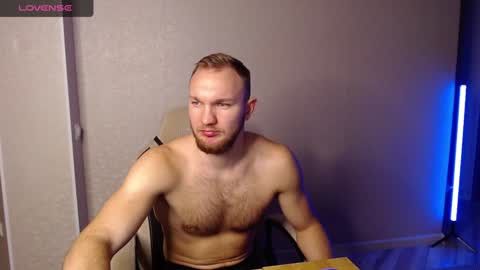 Snapshot of toress1 chatting on December 7, 5:42 pm Glebaty online show from December 7, 5:42 pm