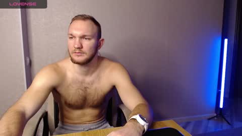 Snapshot of toress1 chatting on January 12, 10:34 am Glebaty online show from January 12, 10:34 am