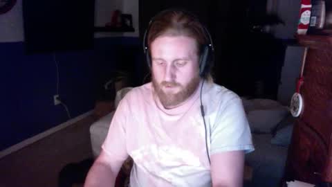 Snapshot of tragicallyhard chatting on February 25, 1:41 am tragicallyhard online show from February 25, 1:41 am