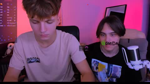 Travis online show from October 5, 7:18 pm