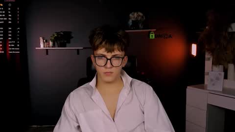 Travis online show from October 7, 7:29 pm