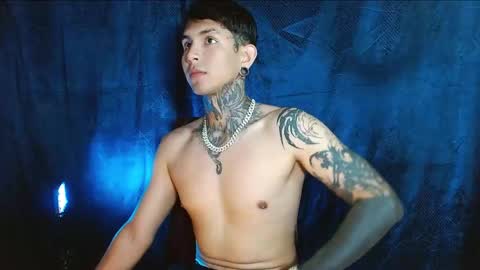 TRAV - INDEPENDENT MODEL online show from January 21, 9:57 pm