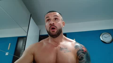 Snapshot of tridentmuscles chatting on January 30, 8:10 pm tridentmuscles online show from January 30, 8:10 pm