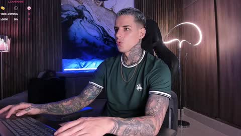 Alexander online show from December 4, 9:46 pm