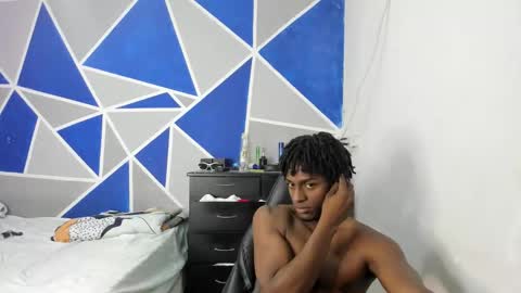 troy_stonee online show from February 13, 4:01 pm