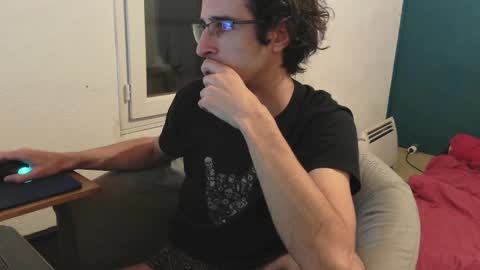 trucdeoufouf online show from January 13, 9:09 pm