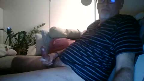 trukturk online show from March 26, 9:30 pm