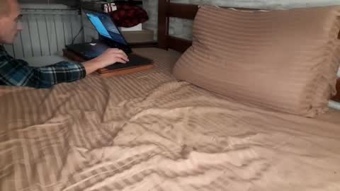 too big online show from October 24, 9:38 pm