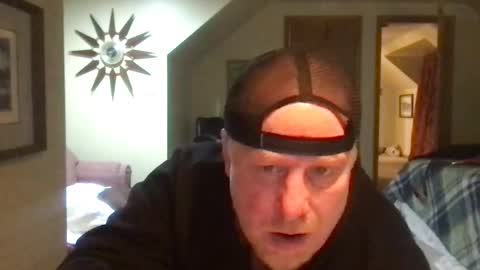 Snapshot of twiinsoul chatting on January 8, 7:34 am twiinsoul online show from January 8, 7:34 am