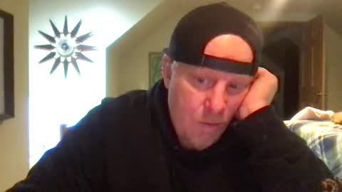 Snapshot of twiinsoul chatting on January 6, 2:37 am twiinsoul online show from January 6, 2:37 am
