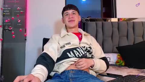 Mr Daren online show from September 15, 7:04 pm