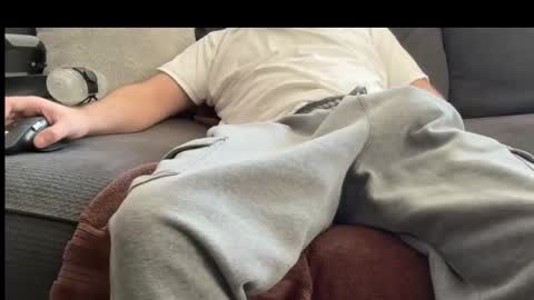 Tell me what to do online show from February 22, 8:21 pm