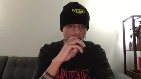 Derrick online show from September 14, 1:51 am