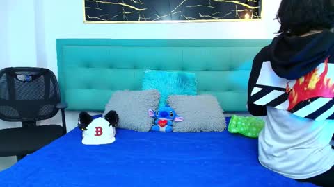    online show from October 12, 5:12 am