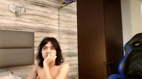    online show from February 9, 3:33 am