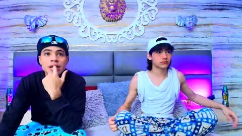    online show from September 16, 7:58 pm